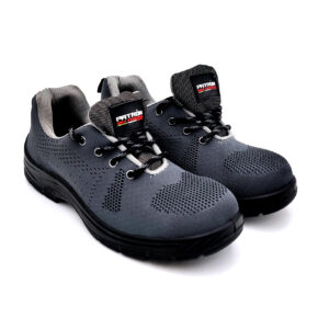 Light weight safety shoes in Uae